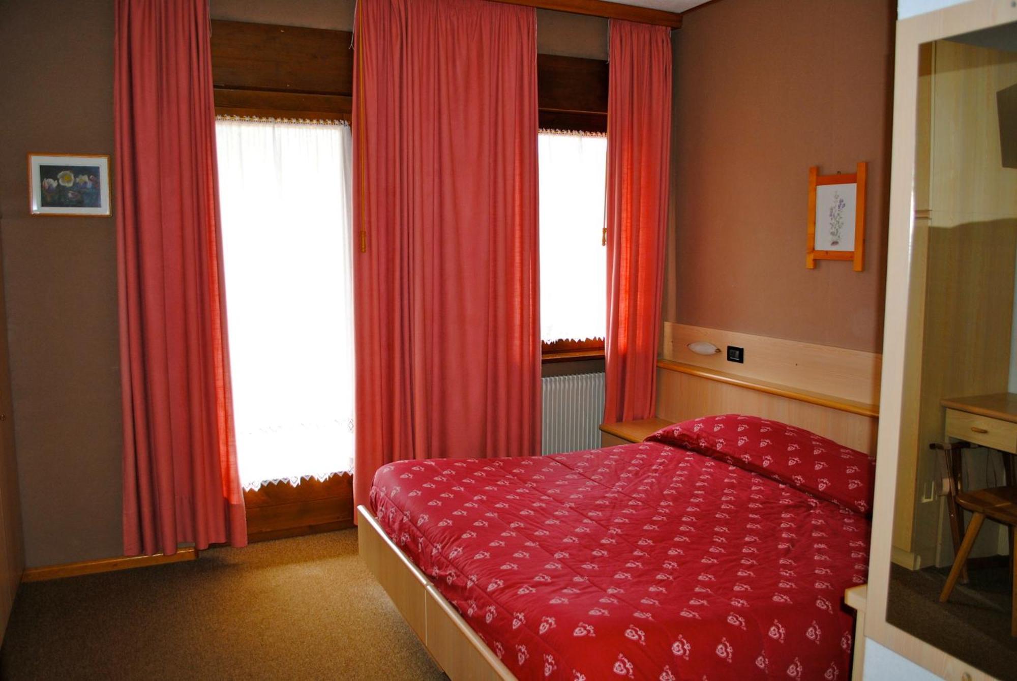 Albergo Venezia Пассо-Ролле Номер фото
