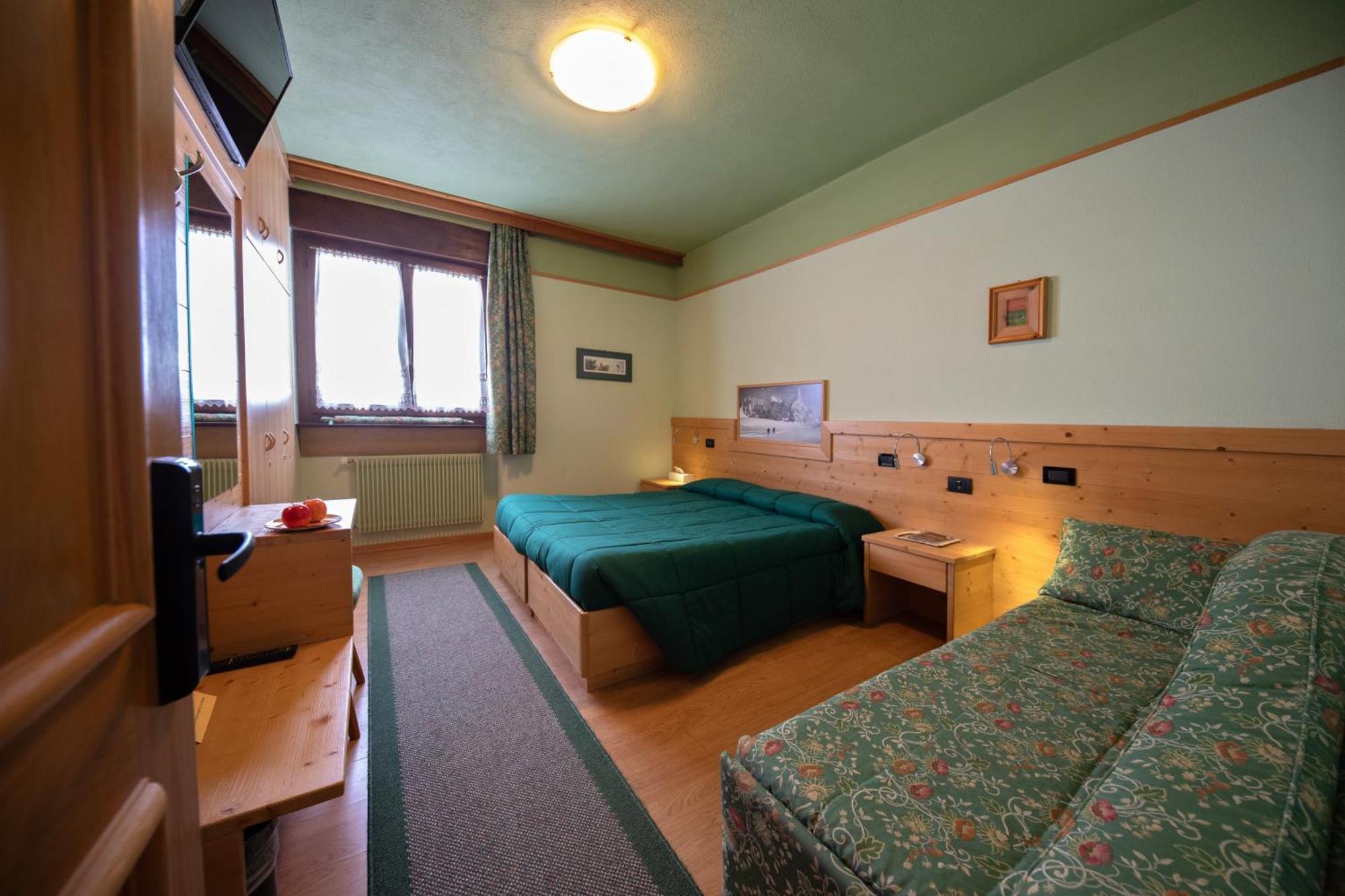 Albergo Venezia Пассо-Ролле Экстерьер фото