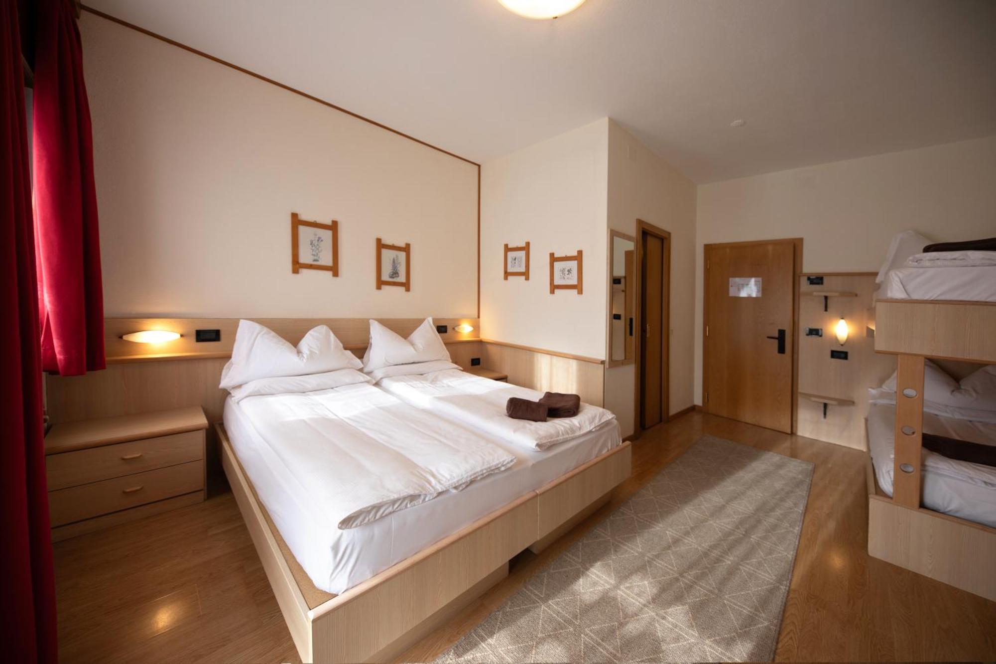 Albergo Venezia Пассо-Ролле Экстерьер фото