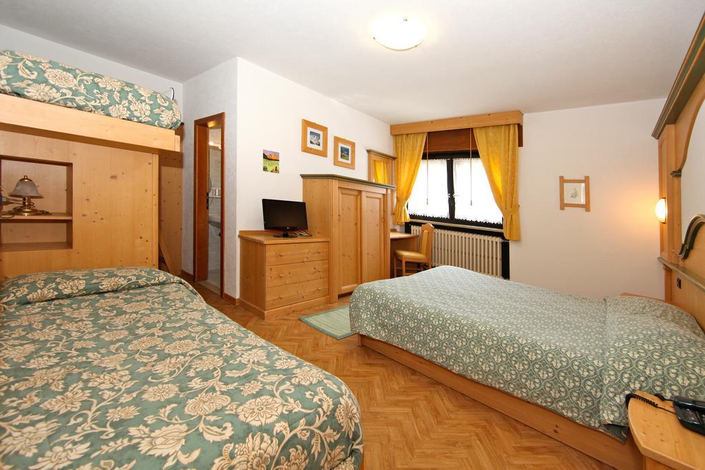 Albergo Venezia Пассо-Ролле Экстерьер фото