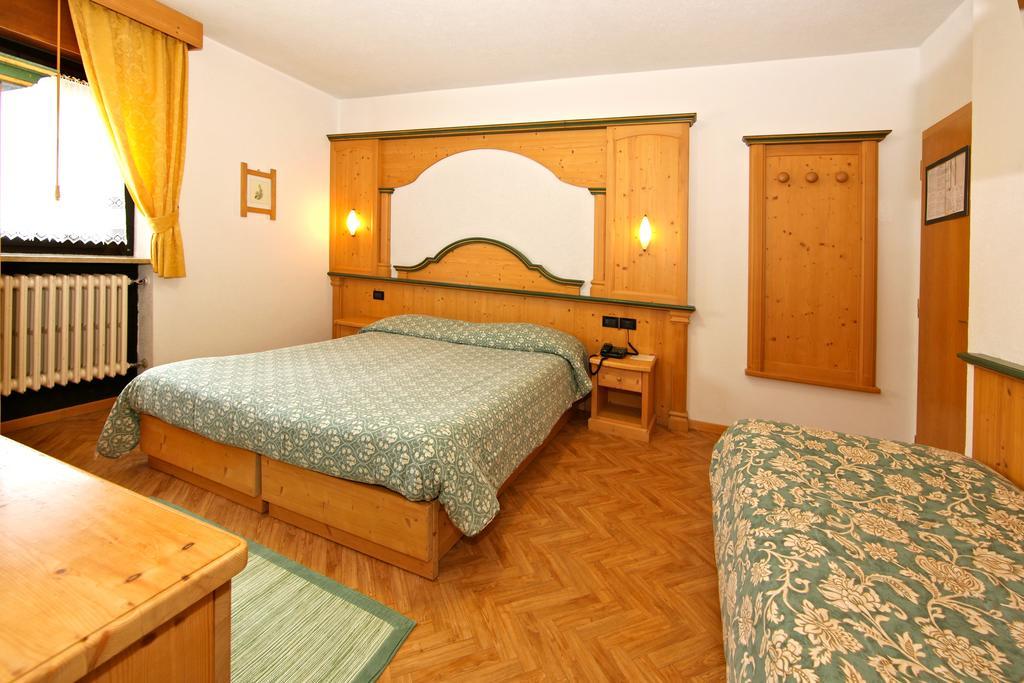Albergo Venezia Пассо-Ролле Экстерьер фото