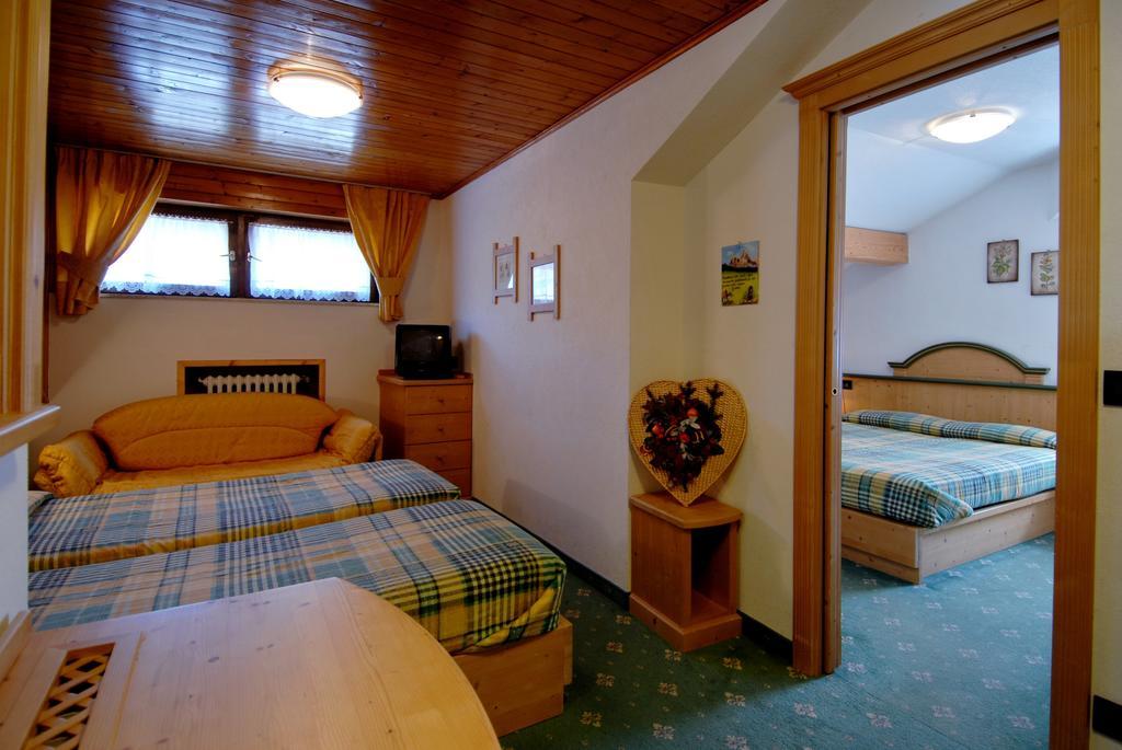 Albergo Venezia Пассо-Ролле Экстерьер фото