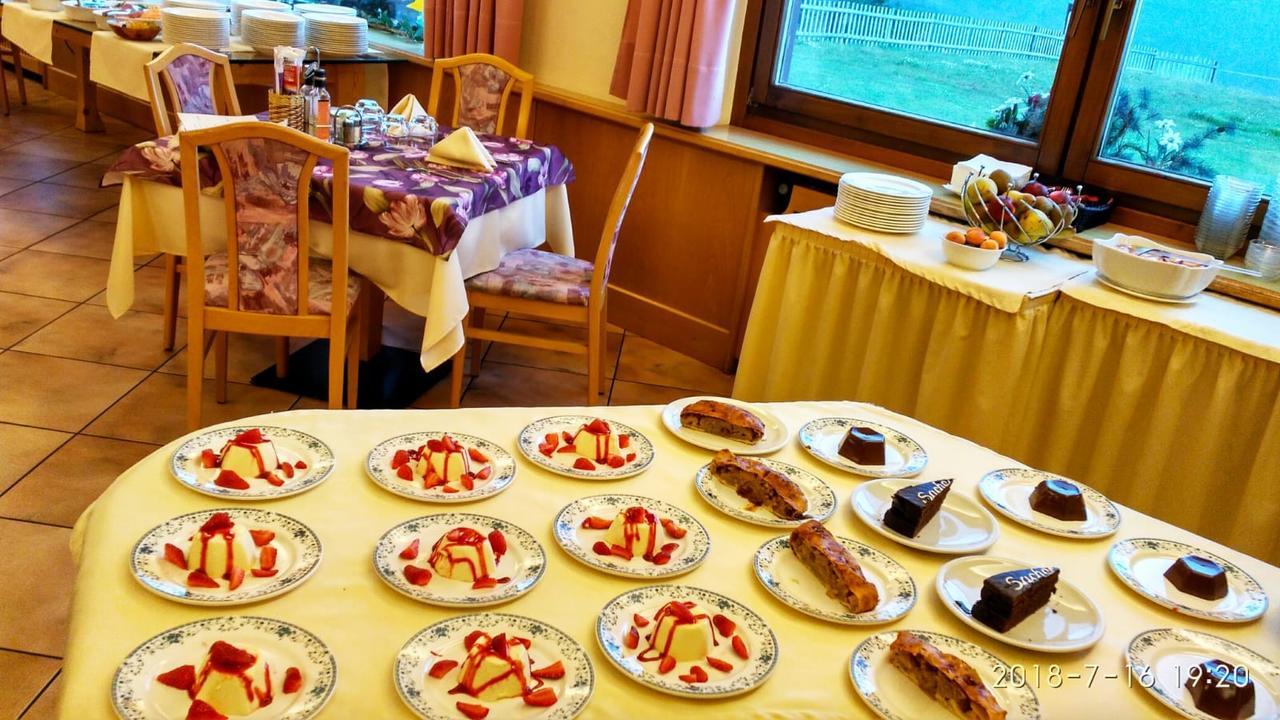 Albergo Venezia Пассо-Ролле Экстерьер фото