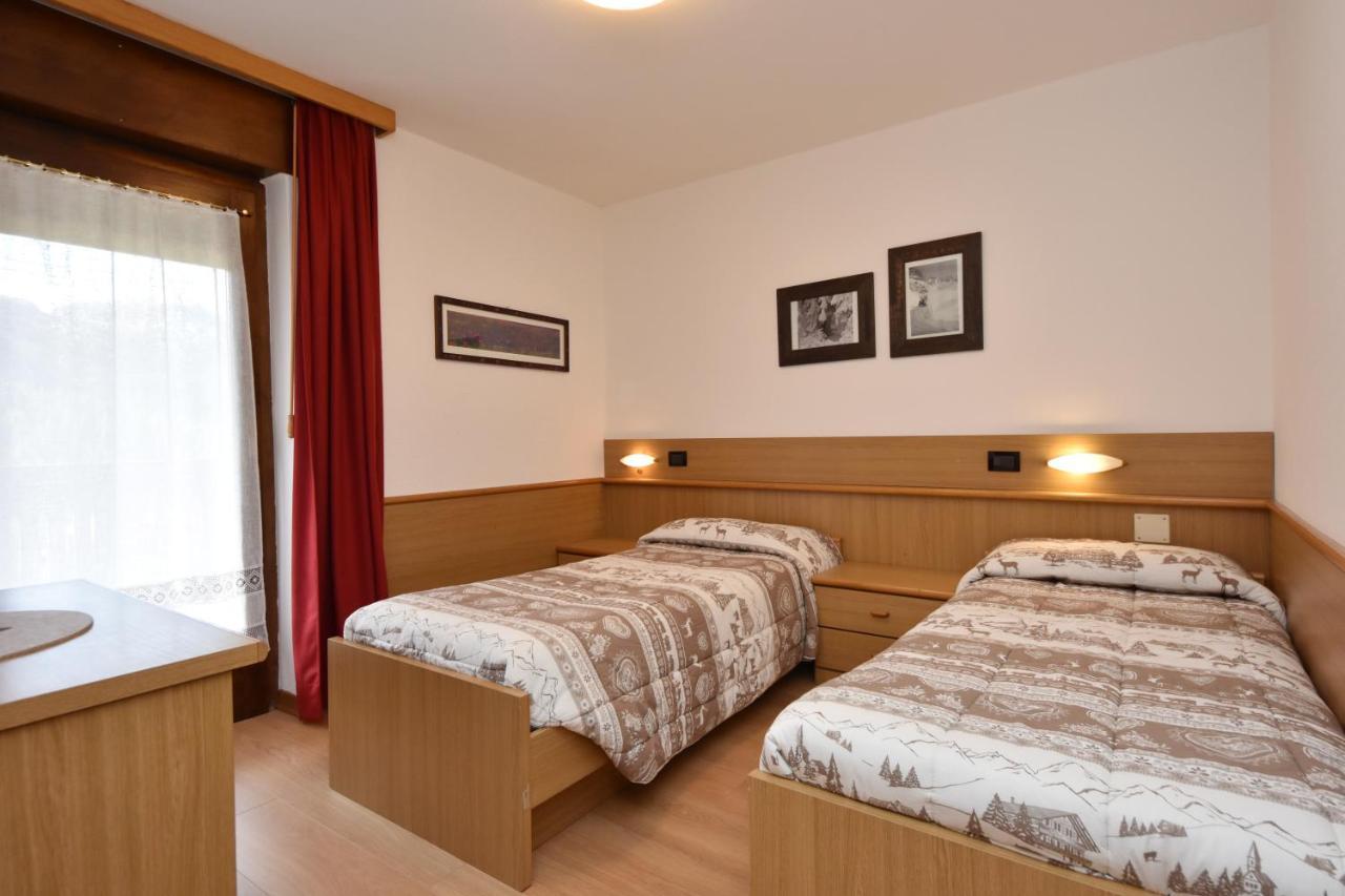 Albergo Venezia Пассо-Ролле Экстерьер фото