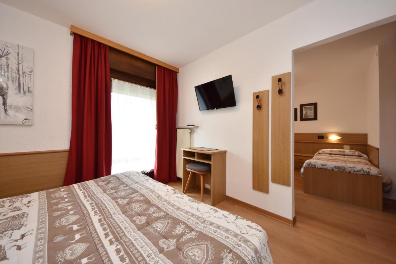 Albergo Venezia Пассо-Ролле Экстерьер фото